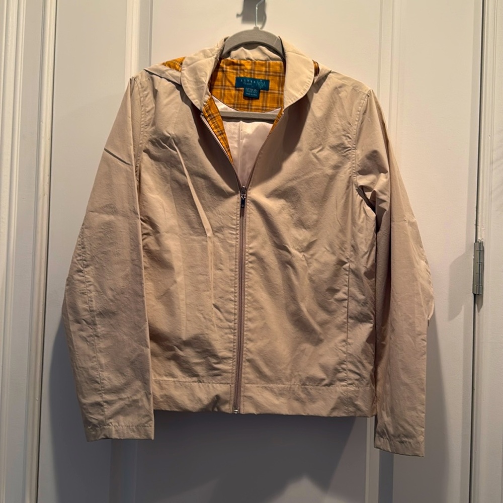 NWOT Astra Full Zip Women's Golf Jacket Sz M